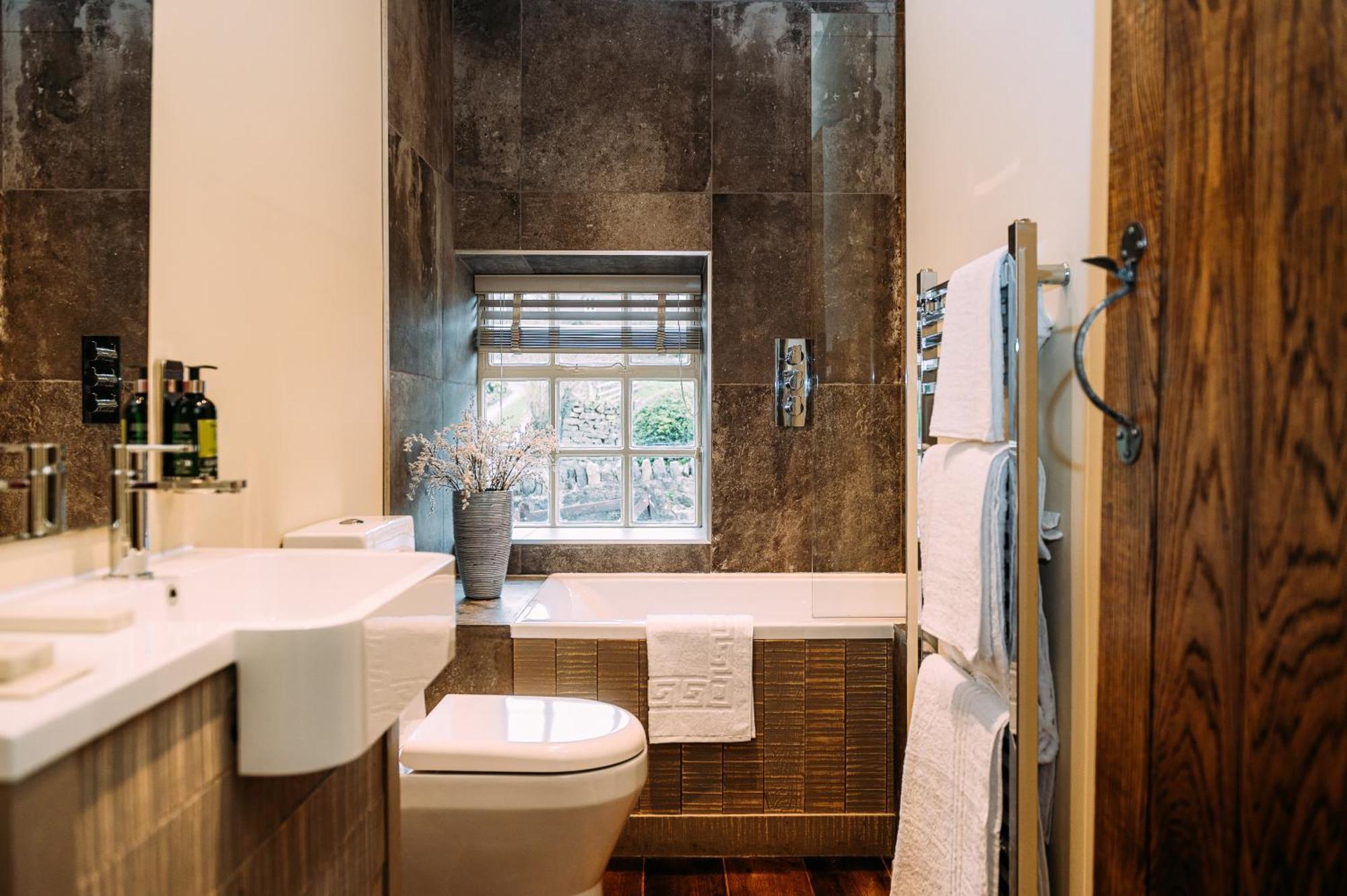 Hotel The Assheton Arms 5*